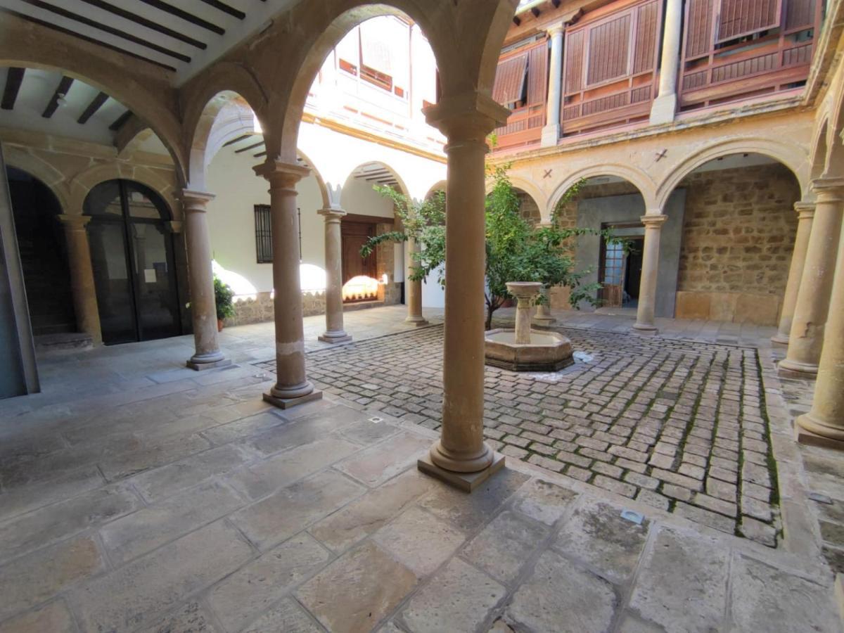 Appartement Luz Del Renacimiento Ubeda Extérieur photo